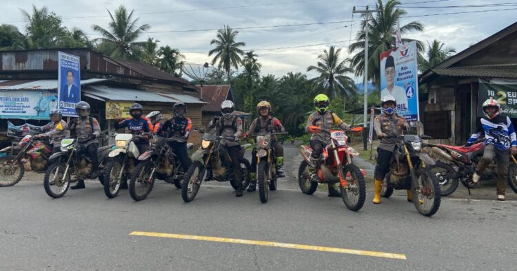Pastikan Kesiapan TPS Rawan dan Terjauh, Kapolres Pessel Lakukan Patroli Wilayah 1 2874111e a7d1 4b0b 8b1f 7e2b0810374b
