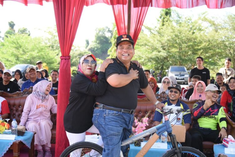 Berbondong Bondong Datang ke TPS