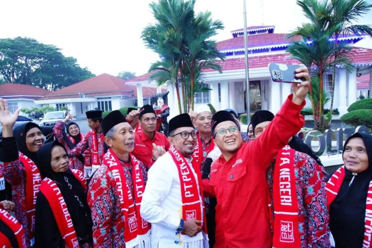 Bupati Eka Putra Doakan Tanah Datar Ke Depan Lebih Baik Lagi