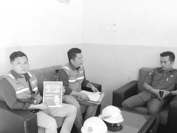 TAMBAH DAYA--Program promo Semarak Awal Tahun 2024 memberikan kesempatan pelanggan untuk tambah daya listrik dan berhasil menarik para pelanggan PLN di provinsi Sumbar untuk melakukan tambah daya.