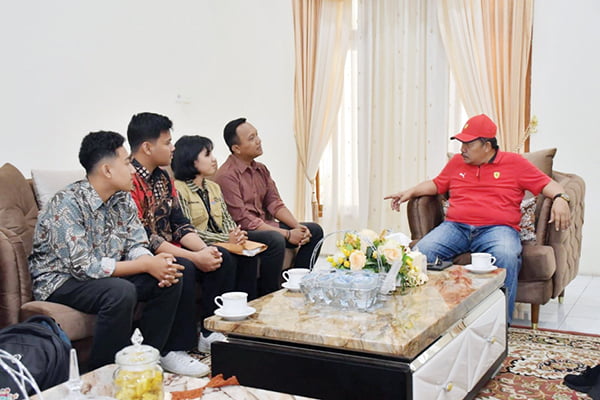 Youth Voluntary Camp 2024, IYES Undang Bupati Agam Jadi Pembicara 1 AUDIENSI— Bupati Agam, Andri Warman beraudiensi dengan Indonesian Youth Education and Social (IYES), di Mess Pemkab Agam Belakang Balok, Minggu (7/1).