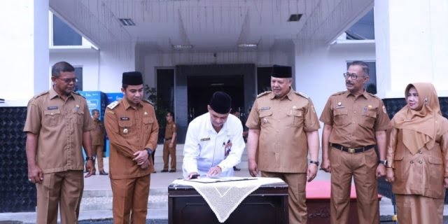 Kepala Kantor Kementerian Agama Kota Solok lakukan penandatanganan nota kesepahaman dengan Pemerintah Kota Solok