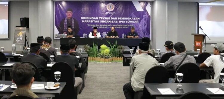 Warga Usulkan Kegiatan Penunjang Pengembangan Usaha Rakyat 1 MEMBUKA--Ketua Dewan Perwakilan Rakyat Daerah (DPRD) Provinsi Sumatera Barat membuka kegiatan Bimbingan Teknis (Bimtek) dan Peningkatan Kapasitas Organisasi Ikatan Pencak Silat Indonesia (IPSI) Sumbar Tahun 2024 .