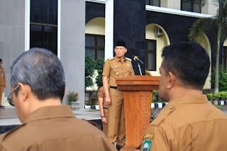 Awal Tahun 2024, Pemkab Gelar Apel Organik 1 Mengawali masa kerja ASN di awal tahun 2024 usai libur