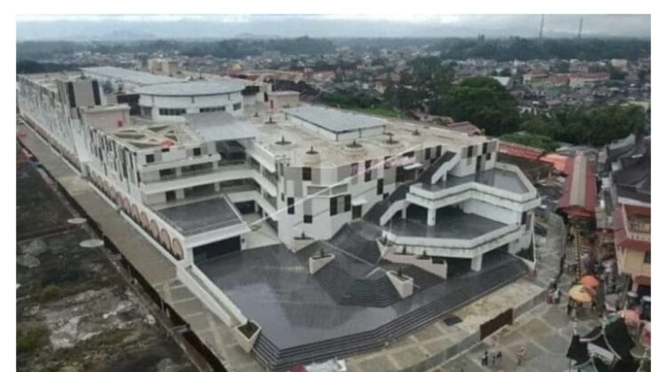 Rp 8,2 Miliar untuk Bangun Jalan Lingkung dan Drainase Terealisasi 1 MENYELESAIKAN--Dinas Perumahan dan Permukiman (Perkim) telah menyelesaikan pembangunan jalan lingkung dan drainase senilai Rp 8,2 Miliar selama 2023.