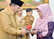 Penuh Haru, Andri Warman Persembahkan Potongan Kue Ulang Tahun Pada Adik Kandung