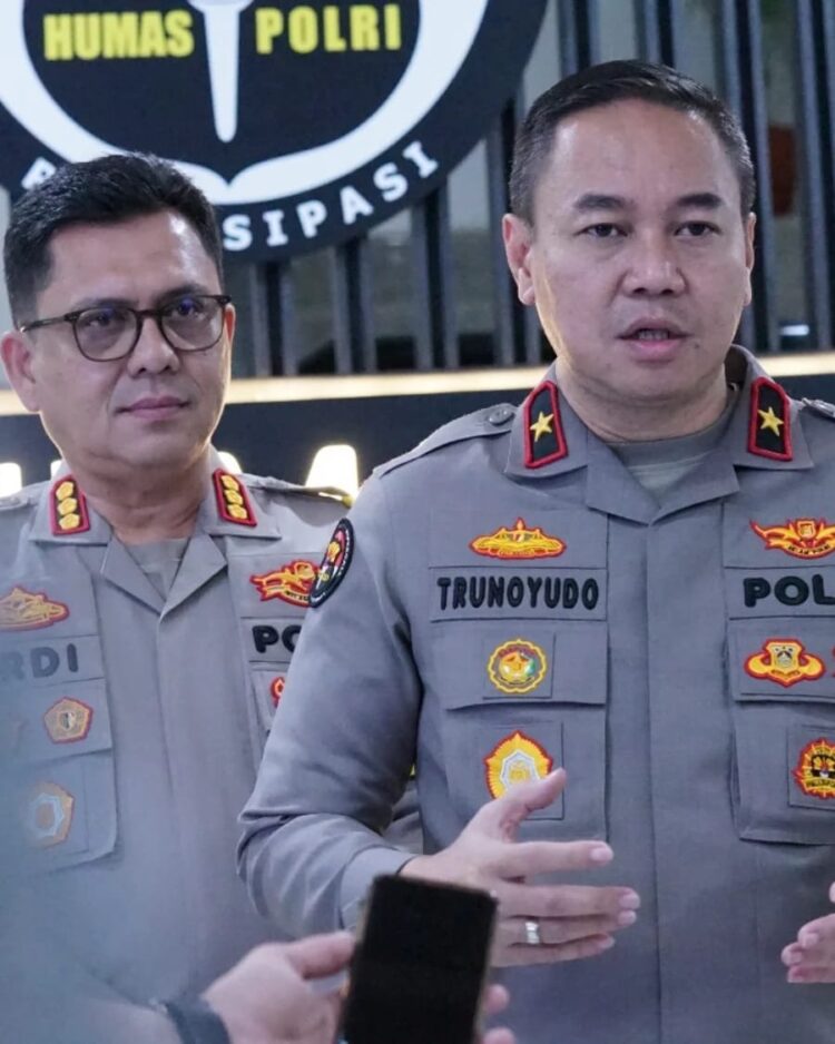 Karo Penmas Divisi Humas Polri Brigjen Pol Trunoyudo 
Wisnu Andiko