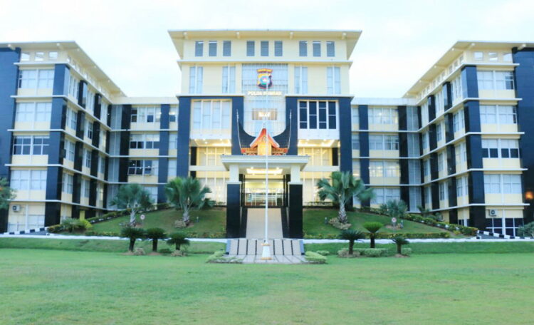 2 Pejabat Utama Polda Sumbar dan 3 Kapolres Dimutasi 1 ILUSTRASI— Gedung Polda Sumbar.