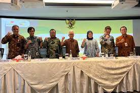 Kepala SKK Migas Dwi Sutjipto beserta jajarannya. (JawaPos.com)