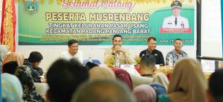 Musrenbang Pasar Usang, Warga Minta Perbaikan Trotoar 1 camat berikan arahan ok