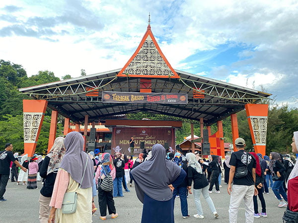 e7b4f388 9957 4a4c 87e5 0e6bb371fd63