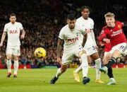 Tottenham Tahan Imbang MU di Old Trafford