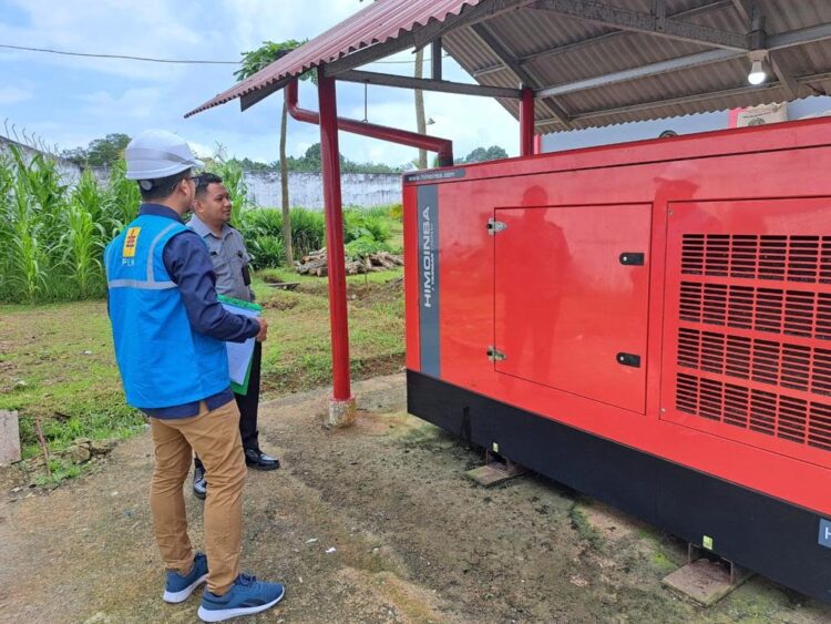 Siap Sukseskan Pemilu 2024, PLN Sumbar Siaga, 73 Posko dan 1359 Petugas Disiapkan 1 BERSIAGA--PLN Bersiaga menyiapkan keandalan pasokan listrik di lokasi prioritas mulai dari TPS, Kantor KPU Sumbar, 19 Kantor KPUD, Kantor Banwaslu dan Panwaslu serta kantor kecamatan tempat pengumpulan kotak suara.