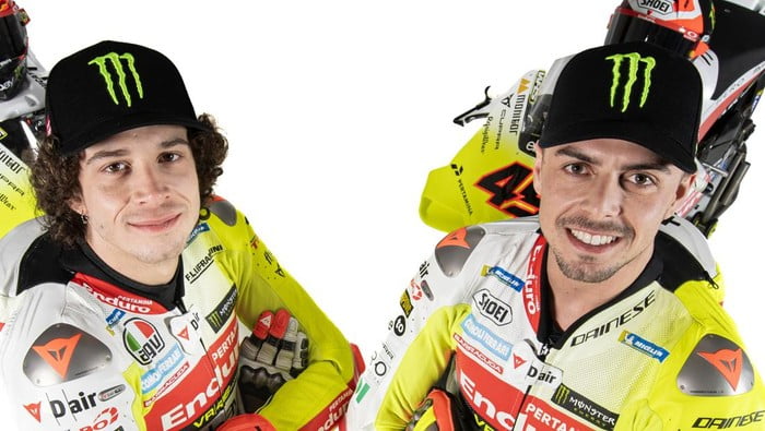 Tampil Baru, VR46 Luncurkan Tim MotoGP 2024 1 PELUNCURAN TIM— Tim VR46 resmi meluncurkan tim untuk MotoGP 2024. Didukung Pertamina Enduro, kali ini tim milik Valentino Rossi itu tampil dengan warna kuning mencolok.