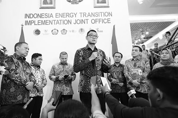 Luncurkan Rumah PATEN, PLN dan Lintas Kementerian Kebut Implementasi Transisi Energi di Tanah Air 1 MELUNCURKAN--PT PLN (Persero) Satgas TEN meluncurkan Indonesia Energy Transition Implementation Joint Office atau Rumah PATEN.