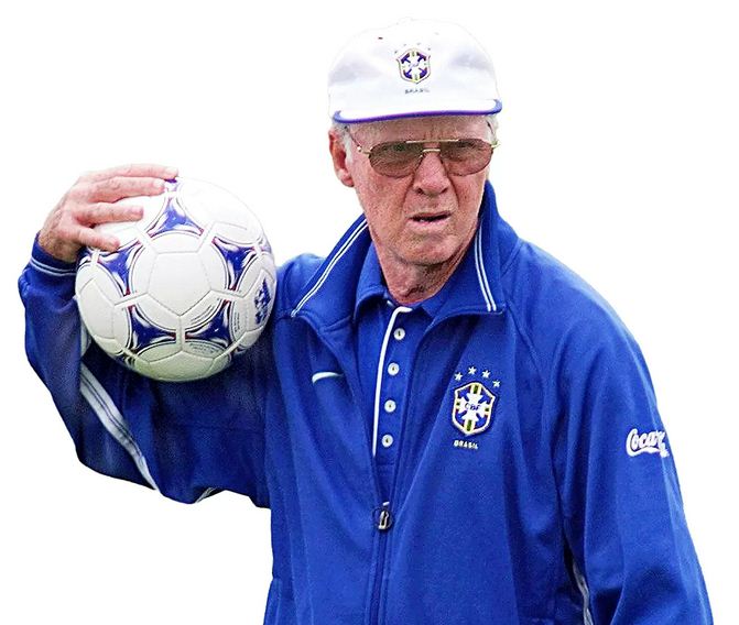 DALAM KENANGAN— Mario Zagallo saat melatih timnas Brasil di Piala Dunia 1998 di Prancis.