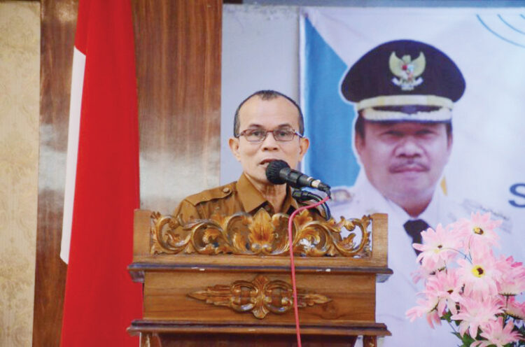 BIMBINGAN TEKNIS— Kepala Badan Keuangan dan Aset Daerah Agam, Hendri G, saat membuka Bimbingan Teknis Penataanusahaan Keuangan Daerah melalui SIPD-RI, Senin (26/2) 
di Hotel Syakura Syariah Lubuk Basung.