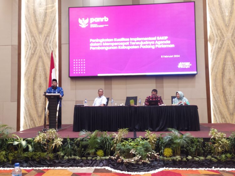 Evaluasi Bupati Suhatri Bur