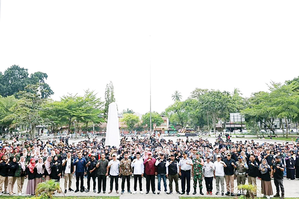 Masa Tenang Jelang Pemilu, Bawaslu Tanah Datar Gelar Apel Patroli Pengawasan 1 APEL PATROLI— Bawaslu Tanah Datar menggelar apel patroli pengawasan masa tenang menjelang Pemilu serentak 2024 di Lapangan Cindua Mato Batusangkar Minggu, (11/2).