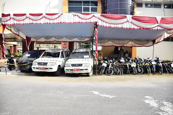 Pemkab Agam Lelang Puluhan Kendaraan Dinas