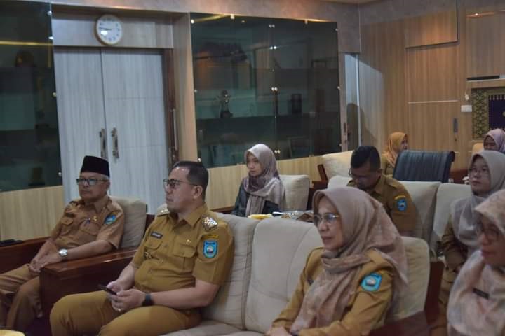 Zefnihan Ikuit Rakor Penanganan Inflasi Daerah 1 IKUT—Pj Wako Sawahlunto Zefnihan Ikuit rakor Penanganan Inflasi daerah.