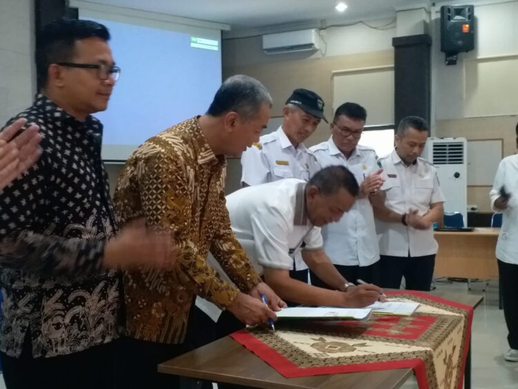 Penurunan Stunting dan Kemiskinan Ekstrim di Pessel, Jadi Focus Bupati Rusma Yul Anwar 1 b8845b58 a621 4066 acf0 3ff86eaa1126