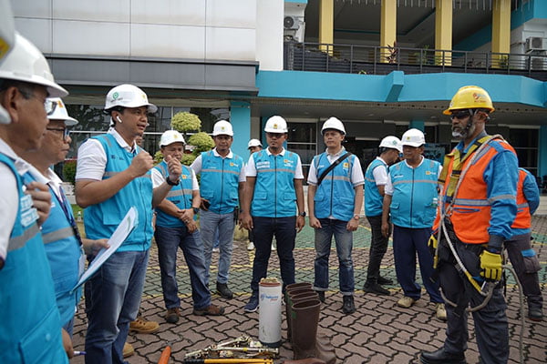 Gelar Inspection Day Serentak, PLN Gaungkan Komitmen Zero Harm-Zero Loss 1 Inspection Day--PT PLN (Persero) menggelar “Inspection Day” secara serentak di Indonesia pada Jumat (02/02).