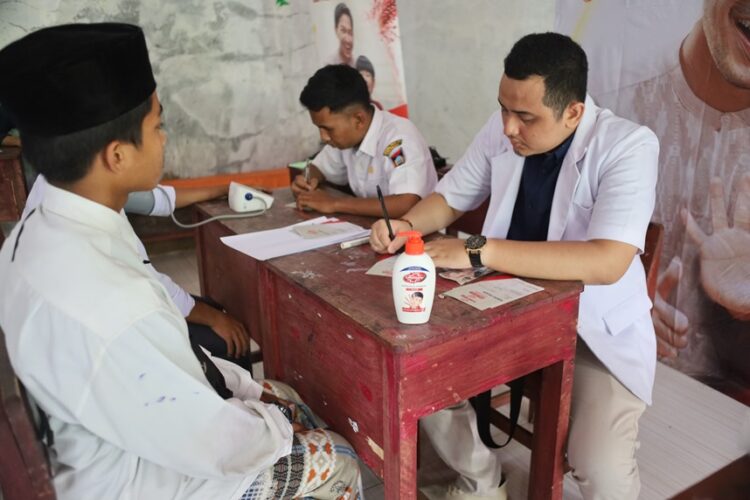 Lifebuoy Berikan Pelatihan dan Edukasi Kesehatan Ratusan Santri Ponpes Nurul Yaqin Al Hidayah Padang 1 12246619 8ce3 441a b819 601817aa46e5