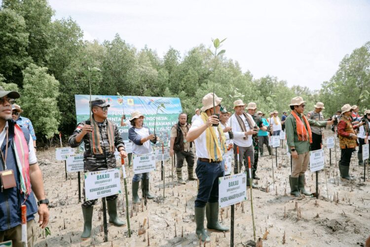 6afc4fa8 b182 40c5 a400 e027cc7e8622