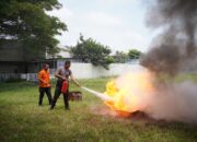 Gandeng Damkar dan PMI, PLN Tingkatkan Edukasi Pegawai Tentang Tanggap Darurat dan Peduli Sesama