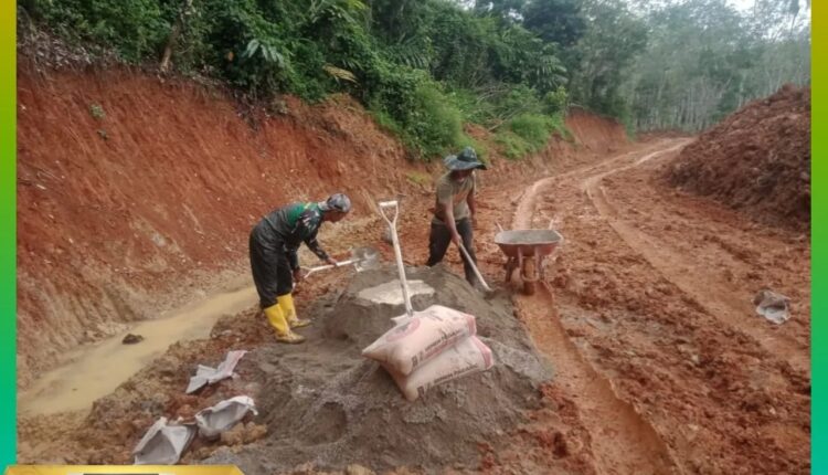 Aduk Semen Pasang Kedudukan Tapak Gorong gorong