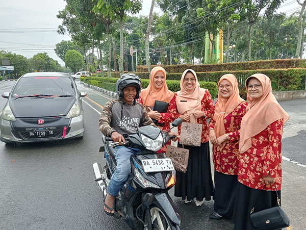 Pemkab Solsel akan Gelar Pasar Murah jelang Idul Fitri, Setiap Paket Sembako dapat Potongan 50 Persen 1 ILUSTRASI— Bahan pokok makanan