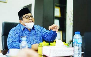 Bupati Padangpariaman Shatri Bur