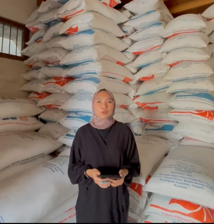 Pastikan Ketersediaan Bahan Pokok, Polres Payakumbuh Lakukan Monitoring 1 PASOKAN BERAS— Salah satu pemilik toko beras di Kota Payakumbuh, memastikan pasokan beras aman saat Ramadhan 1445 Hijriah.