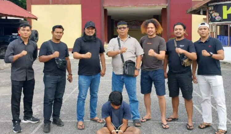 RUDAPAKSA PELAJAR— 
Pelaku MD (19) yang merudapaksa pelajar SMP ditangkap jajaran Satreskrim Polres Solok Kota.