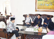 Satu Bulan Bertugas, Ketua PA Lubuk Basung Silaturahmi dengan Bupati Agam