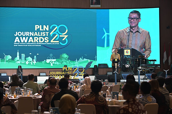 Angkat Tema Energi Ramah Lingkungan, 18 Karya Jurnalistik Terima Penghargaan Direktur Utama dalam PLN Journalist Awards 2023 1 ba1a9661 b658 446e ab85 bc678aad94f9