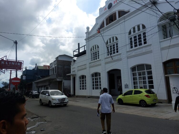 Kawasan Kota Tua di Kota Padang merupakan salah satu destinasi unggulan di Kota Padang, karena memiliki bangunan dengan sejarahnya. Hingga kini Pemko masih melakukan pengembangan Kawasan Kota Tua dan sudah membuat master plan.