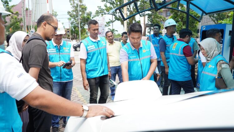 Pastikan Pemudik Pengguna EV Aman, GM Inspeksi ke Lokasi SPKLU 1 12ca0d03 964b 4af9 86e9 23a074db2185