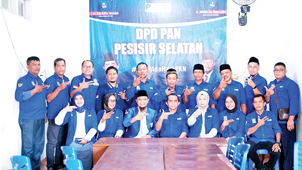 BUKA PENDAFTARAN— DPD PAN Kabupaten Pesisir Selatan membuka pendaftaran bakal calon Bupati dan Wakil Bupati periode 2024-2029. Pendaftaran dimulai Selasa (23/4) sampai Selasa (30/4).