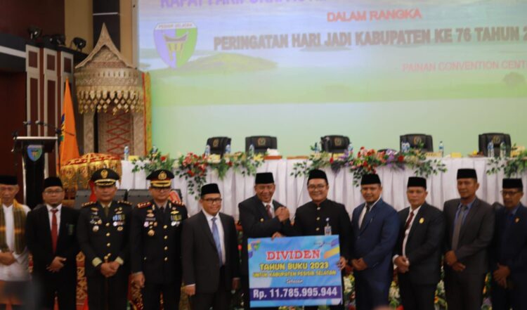 Bupati Pessel Rusma Yul Anwar: Terima Kasih Bank Nagari Painan Untuk Kontribusinya 1 2e8e2c96 1a18 4386 bc93 c1787ce39099