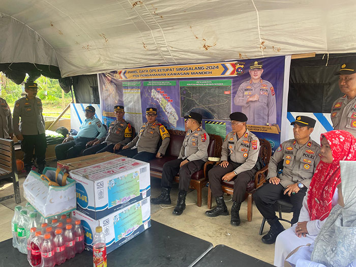 381b86e5 5dd8 4cc6 9df8 cada336dd65b