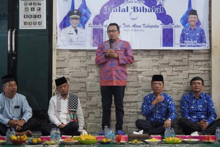 Hadiri Halal Bi Halal PDAM Tirta Alami, Bupati Sampaikan Apresiasi 1 Hadiri Halal bi Halal PDAM Tirta Alami Bupati Sampai Apresiasi