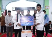 Kunjungi Surau Muslimin, Bupati Eka Putra Disuguhkan Penampilan Hafizah Cilik Hafalan 10 Juz