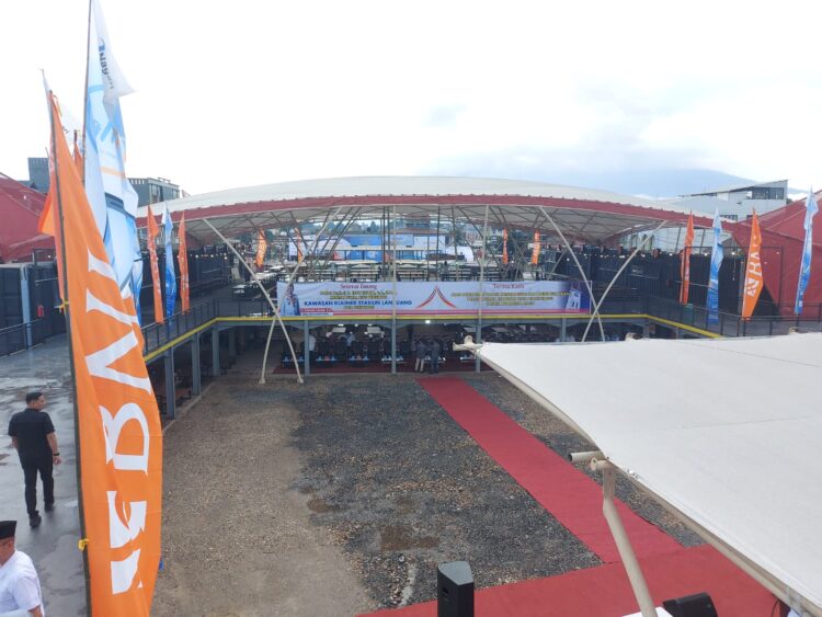 Libur Lebaran Stasiun Lambuang Jadi Incaran Pedagang Partisipasi Jaga Kebersihan