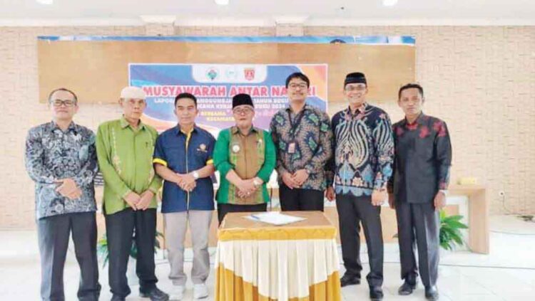 MUSYAWARAH NAGARI— Kecamatan Baso menggelar musyawarah nagari membahas perkembangan Bumnag Bersama Baso Saiyo Sakato, Kamis (25/4).