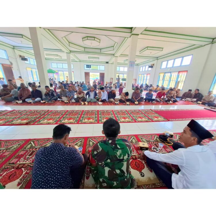 Masa Tanam Dimulai, Warga Simancuang ‘Mambantai Kabau Nan Gadang’ 1 Warga Simancuang Mambantai Kabau Nan Gadang