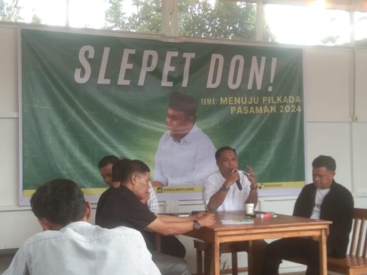 Lewat SLEPET DON! Donizar Buka Ruang Diskusi Generasi Milenial dengan Tokoh Publik 1 Acara SLEPET DON! yang digagas oleh Anggota DPRD Provinsi Sumbar sekaligus tokoh masyarakat Lubuk Sikaping, Donizar menjadi ajang diskusi tokoh publik dengan generasi milenial.