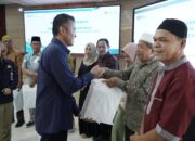 PLN Sumbar Melepas 36 Calon Jemaah Haji Pegawai dan Pensiunan