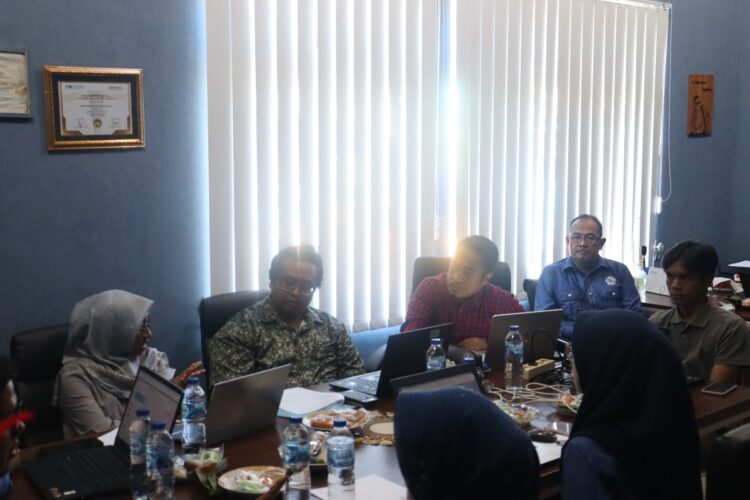 Perwakilan Kemenkes dan Bapenas Kunjungi Perumda Air Minum Tirta Langkisau 1 1b3c18f5 fab3 45a1 8af4 5fd91c6c29cd